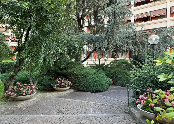 Lodi Nest - M3 Brenta Design Flat With Balcony - 10 Min Duomo